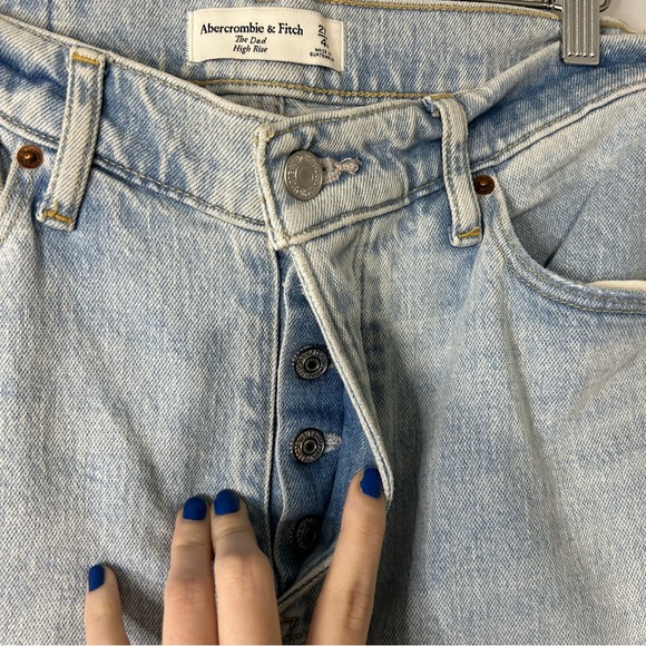 Abercrombie & Fitch Light Wash High Rise Dad Jeans with Side Slits - Picture 4 of 5